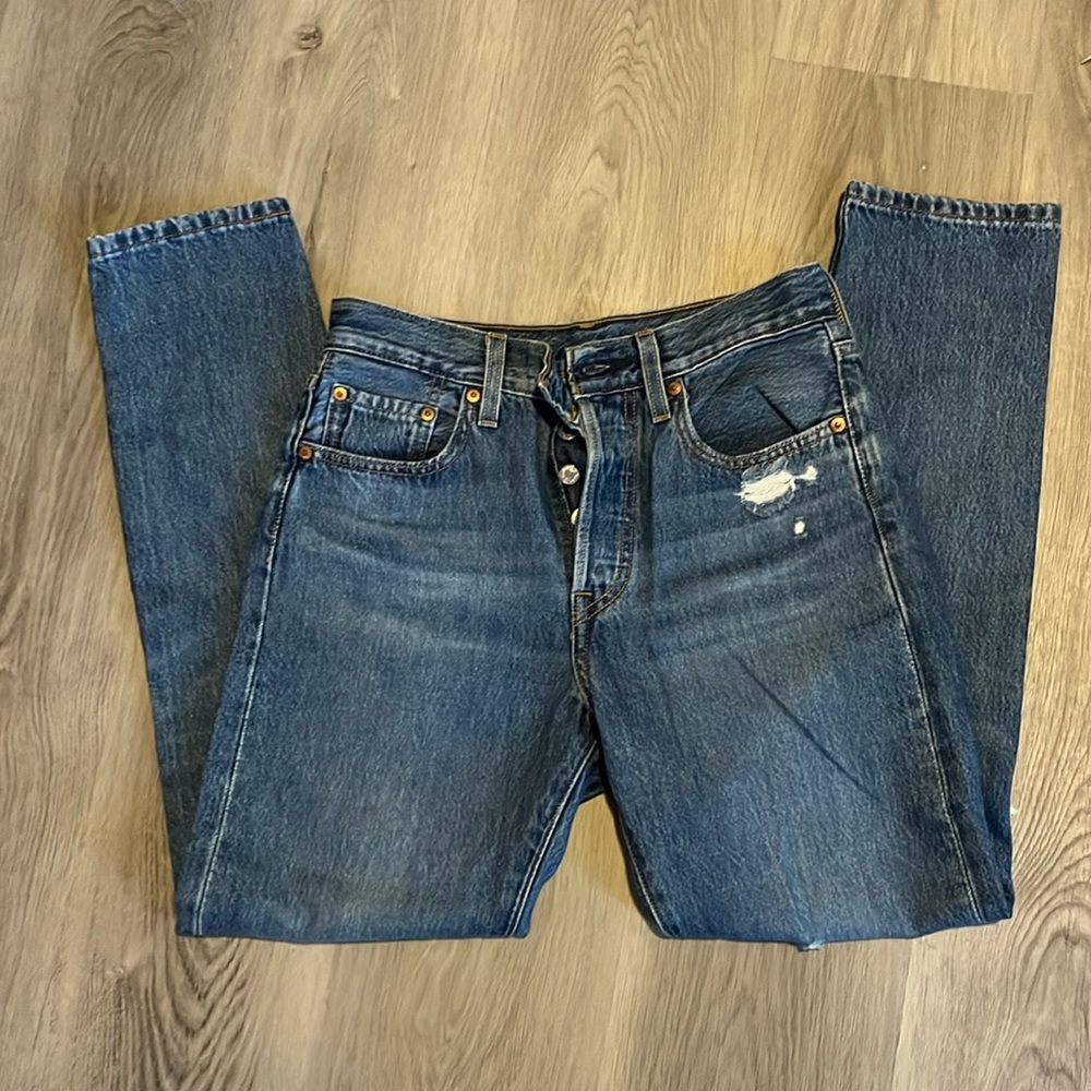 “Levi’s Premium” Skinny/ Mom Jeans